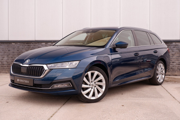 Škoda Octavia Combi 1.4 TSI iV PHEV Business Edition | Trekhaak | Head-Up | Carplay | LED | Sfeerverl. | Camera | Memory