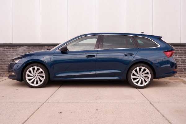 Škoda Octavia Combi 1.4 TSI iV PHEV Business Edition | Trekhaak | Head-Up | Carplay | LED | Sfeerverl. | Camera | Memory