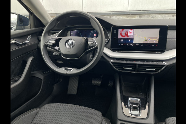 Škoda Octavia Combi 1.4 TSI iV PHEV Business Edition | Trekhaak | Head-Up | Carplay | LED | Sfeerverl. | Camera | Memory