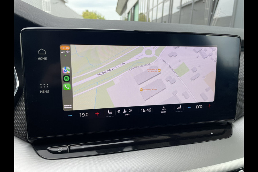 Škoda Octavia Combi 1.4 TSI iV PHEV Business Edition | Trekhaak | Head-Up | Carplay | LED | Sfeerverl. | Camera | Memory