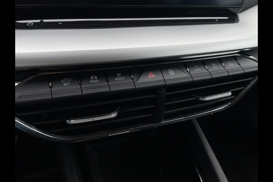 Škoda Octavia Combi 1.4 TSI iV PHEV Business Edition | Trekhaak | Head-Up | Carplay | LED | Sfeerverl. | Camera | Memory