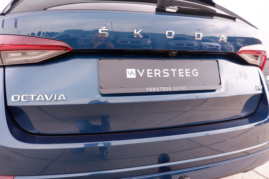 Škoda Octavia Combi 1.4 TSI iV PHEV Business Edition | Trekhaak | Head-Up | Carplay | LED | Sfeerverl. | Camera | Memory