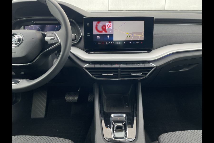 Škoda Octavia Combi 1.4 TSI iV PHEV Business Edition | Trekhaak | Head-Up | Carplay | LED | Sfeerverl. | Camera | Memory