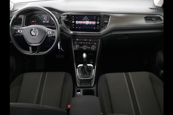 Volkswagen T-Roc 1.5 TSI Style | Apple Carplay & AndroidAUTO | Cruise Control | Camera | Parkeersensoren |