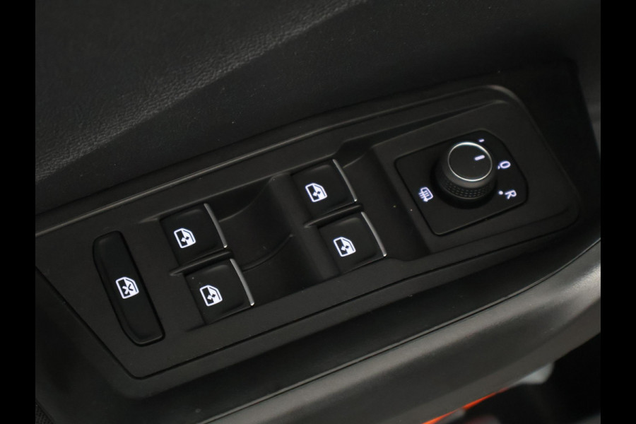Volkswagen T-Roc 1.5 TSI Style | Apple Carplay & AndroidAUTO | Cruise Control | Camera | Parkeersensoren |