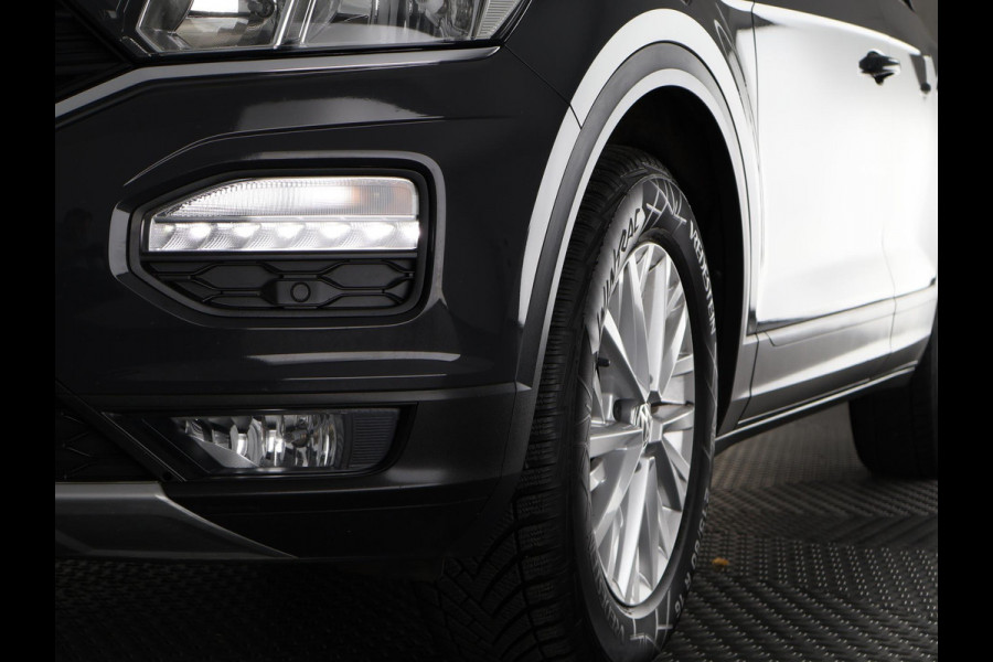 Volkswagen T-Roc 1.5 TSI Style | Apple Carplay & AndroidAUTO | Cruise Control | Camera | Parkeersensoren |