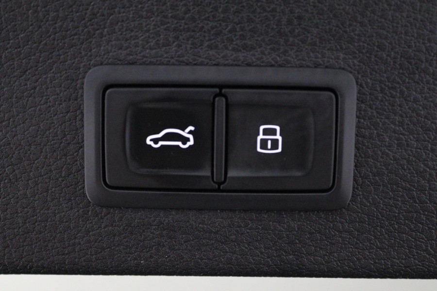 Audi Q2 1.4 TFSI CoD Launch Edition (PANORAMADAK, DIGITALE COCKPIT, CRUISE CONTROL, NAVIGATIE, STOELVERWARMING, PARKEERSENSOREN)
