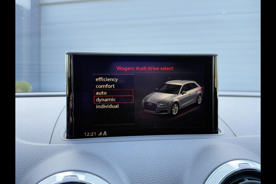 Audi A3 Sportback 35 TFSI Advance Sport S-Line,150pk,Schuifdak,1e Eigenaar,Navi,Virtual Cockpit,Clima,Cruise,N.A.P,APK tot 02-2026