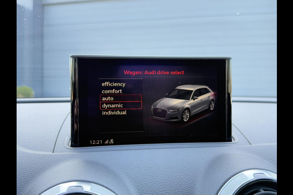 Audi A3 Sportback 35 TFSI Advance Sport S-Line,150pk,Schuifdak,1e Eigenaar,Navi,Virtual Cockpit,Clima,Cruise,N.A.P,APK tot 02-2026