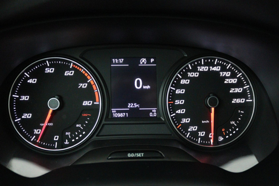 Seat Ateca 1.4 EcoTSI Xcellence (STOELVERWARMING, PARKEERSENSOREN, AUTOMAAT, CARPLAY NAVIGATIE)