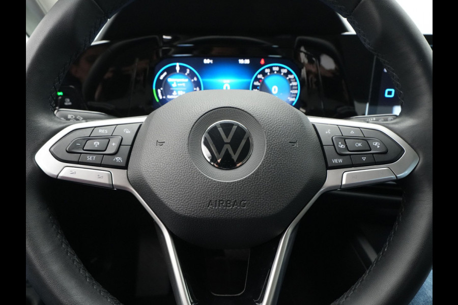 Volkswagen Golf 1.4 eHybrid 204pk Style Navigatie Pdc Massage Acc 54