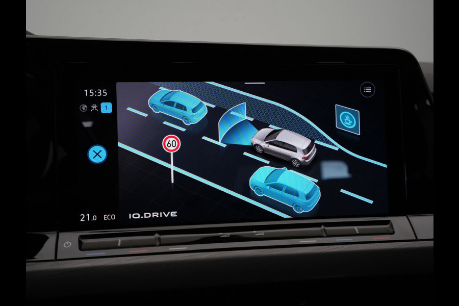Volkswagen Golf 1.4 eHybrid 204pk Style Navigatie Pdc Massage Acc 54