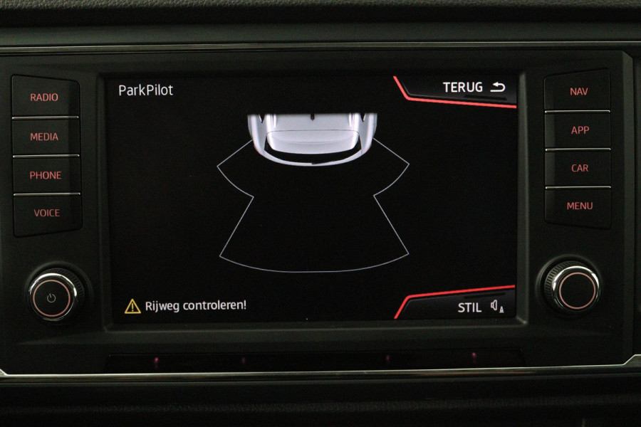 Seat Ateca 1.0 EcoTSI Sport (VIRTUAL COCKPIT, PARKEERSENSOREN, CRUISE CONTROL, NAVIGATIE, CARPLAY)