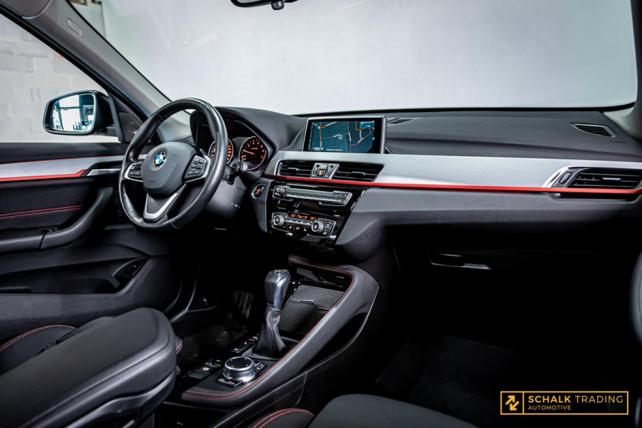BMW X1 SDrive20i Executive|Cam|Pano|E-stoel|Acc|H&K|Stoelver