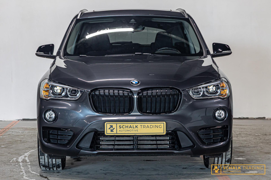 BMW X1 SDrive20i Executive|Cam|Pano|E-stoel|Acc|H&K|Stoelver
