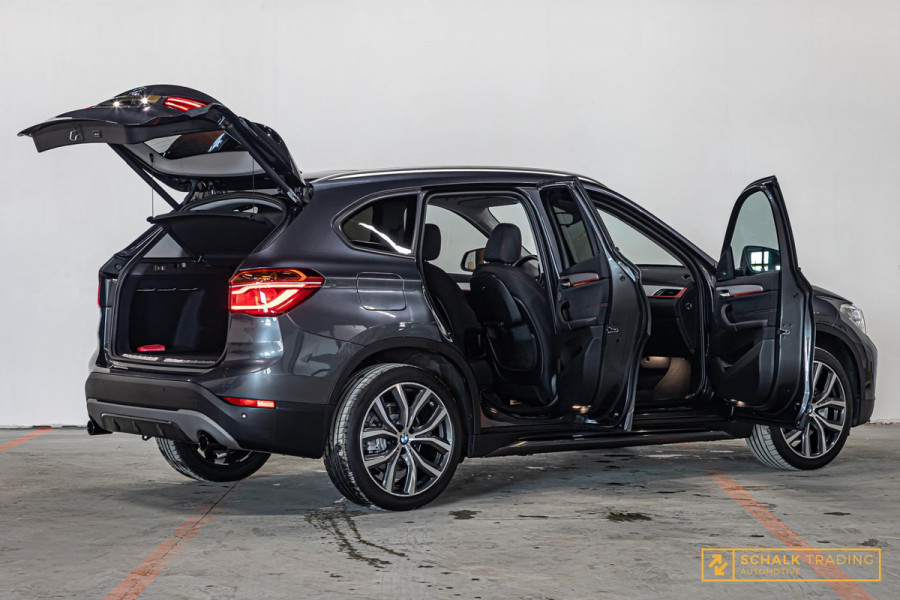 BMW X1 SDrive20i Executive|Cam|Pano|E-stoel|Acc|H&K|Stoelver