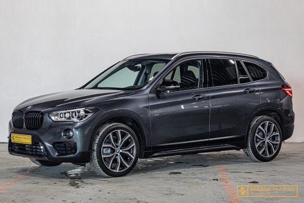 BMW X1 SDrive20i Executive|Cam|Pano|E-stoel|Acc|H&K|Stoelver