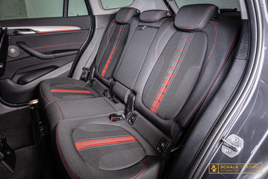 BMW X1 SDrive20i Executive|Cam|Pano|E-stoel|Acc|H&K|Stoelver
