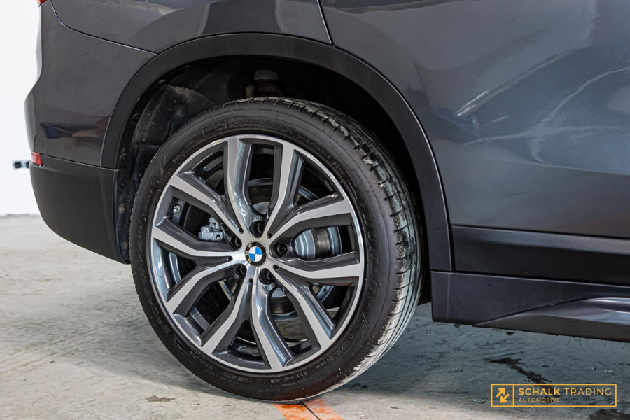 BMW X1 SDrive20i Executive|Cam|Pano|E-stoel|Acc|H&K|Stoelver