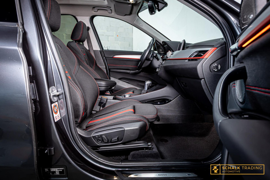 BMW X1 SDrive20i Executive|Cam|Pano|E-stoel|Acc|H&K|Stoelver