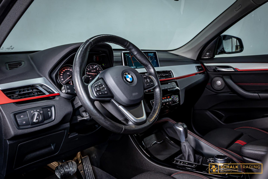 BMW X1 SDrive20i Executive|Cam|Pano|E-stoel|Acc|H&K|Stoelver