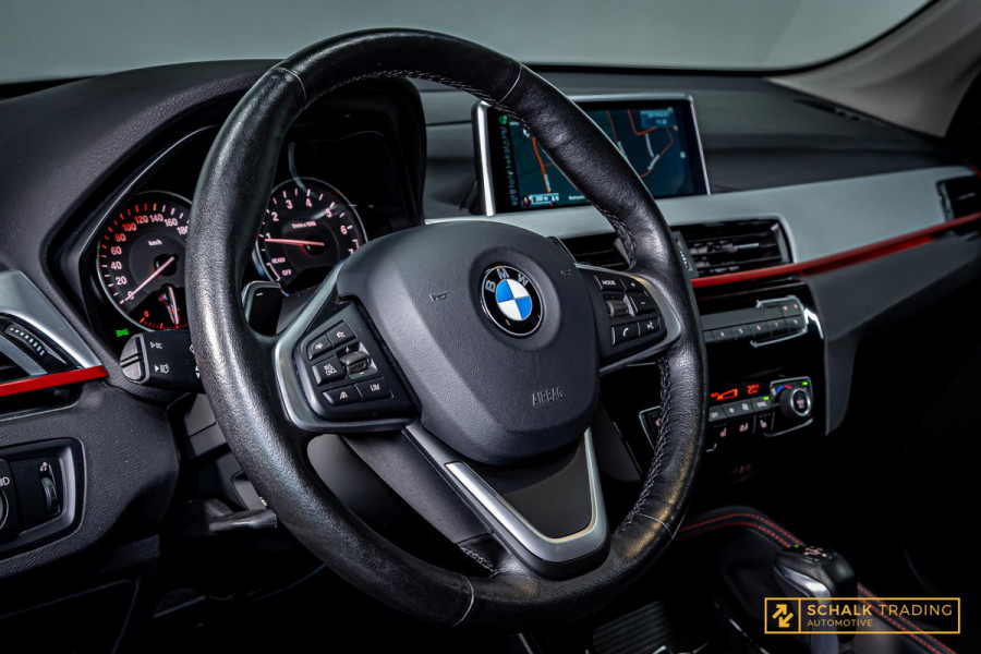 BMW X1 SDrive20i Executive|Cam|Pano|E-stoel|Acc|H&K|Stoelver
