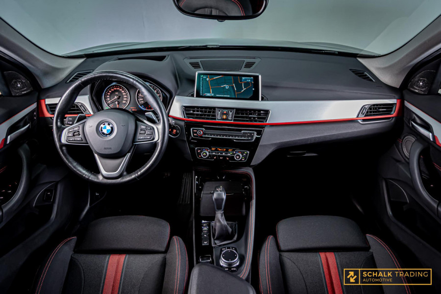 BMW X1 SDrive20i Executive|Cam|Pano|E-stoel|Acc|H&K|Stoelver