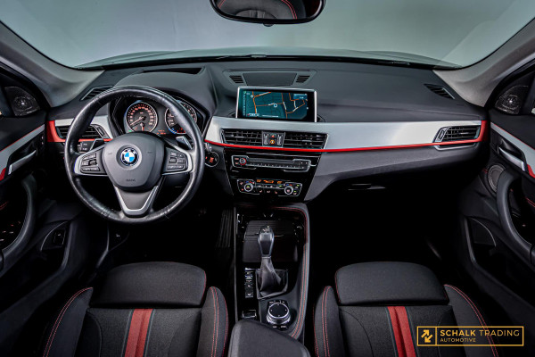 BMW X1 SDrive20i Executive|Cam|Pano|E-stoel|Acc|H&K|Stoelver