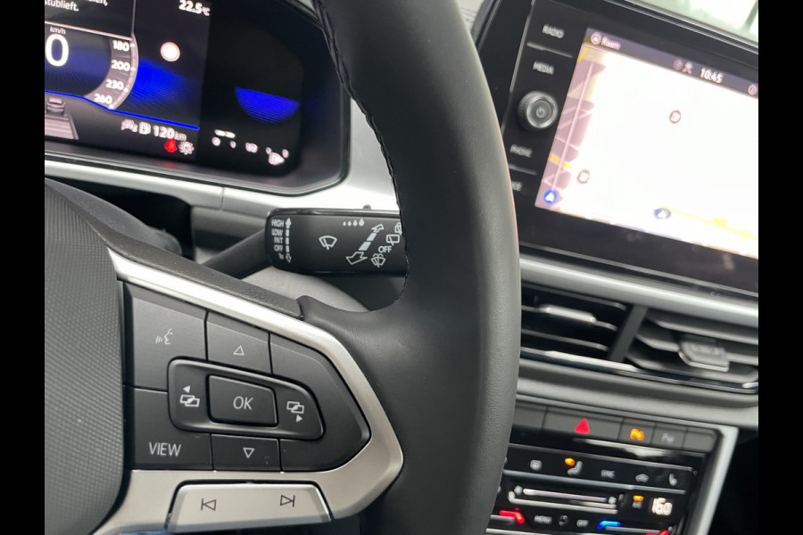 Volkswagen T-Roc 1.0 TSI Life Business Airco - cruise control -  parkeersensoren voor en achter - Navigatie -  Dakrails - Lederen stuurwiel