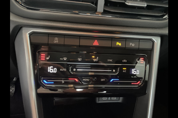 Volkswagen T-Roc 1.0 TSI Life Business Airco - cruise control -  parkeersensoren voor en achter - Navigatie -  Dakrails - Lederen stuurwiel