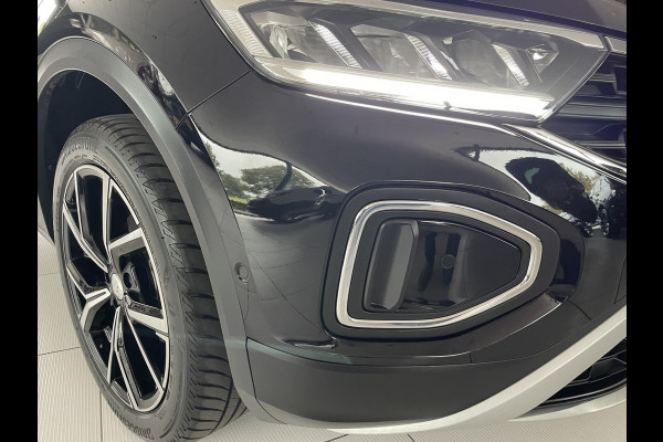 Volkswagen T-Roc 1.0 TSI Life Business Airco - cruise control -  parkeersensoren voor en achter - Navigatie -  Dakrails - Lederen stuurwiel