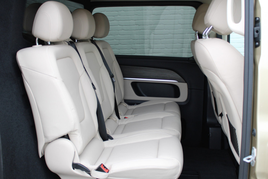 Mercedes-Benz V-Klasse 250d / DC / XXL / 4-Matic / New Model / 2x Schuifdeur / 360 Camera / Vol Opties / NIEUWSTAAT