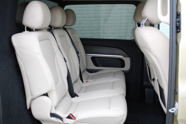 Mercedes-Benz V-Klasse 250d / DC / XXL / 4-Matic / New Model / 2x Schuifdeur / 360 Camera / Vol Opties / NIEUWSTAAT