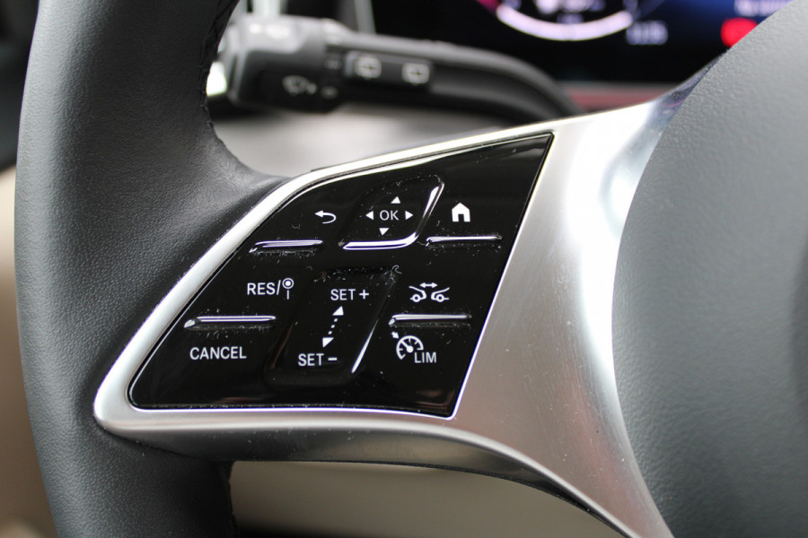 Mercedes-Benz V-Klasse 250d / DC / XXL / 4-Matic / New Model / 2x Schuifdeur / 360 Camera / Vol Opties / NIEUWSTAAT