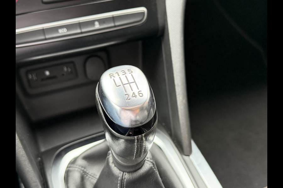 Renault MEGANE Estate 1.2 TCe Bose | Panoramadak | Head UP | Pure Vison LED | Keyless