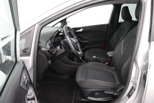 Ford Fiesta 1.0 EcoBoost Titanium Business (NAVIGATIE, PARKEERSENSOREN, ACHTERUITRIJCAMERA, CRUISE ADAPTIEF, NL-AUTO)