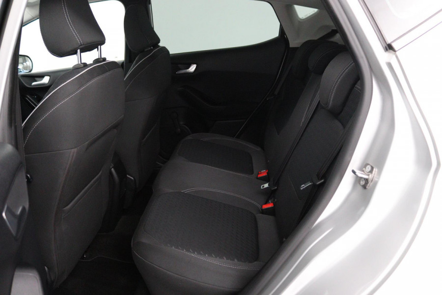 Ford Fiesta 1.0 EcoBoost Titanium Business (NAVIGATIE, PARKEERSENSOREN, ACHTERUITRIJCAMERA, CRUISE ADAPTIEF, NL-AUTO)