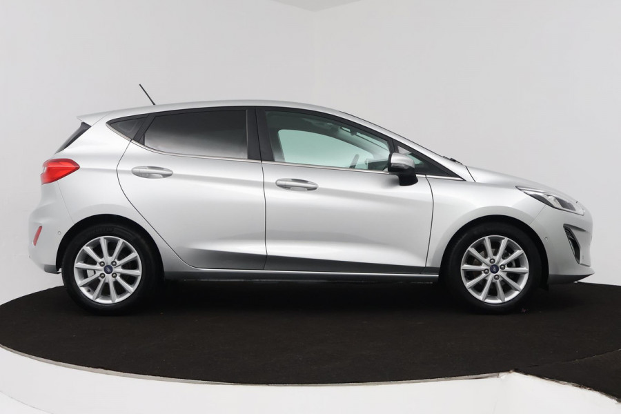 Ford Fiesta 1.0 EcoBoost Titanium Business (NAVIGATIE, PARKEERSENSOREN, ACHTERUITRIJCAMERA, CRUISE ADAPTIEF, NL-AUTO)