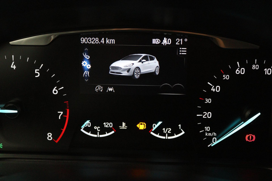 Ford Fiesta 1.0 EcoBoost Titanium Business (NAVIGATIE, PARKEERSENSOREN, ACHTERUITRIJCAMERA, CRUISE ADAPTIEF, NL-AUTO)