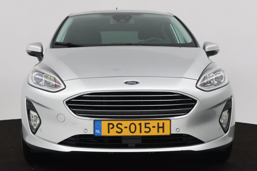 Ford Fiesta 1.0 EcoBoost Titanium Business (NAVIGATIE, PARKEERSENSOREN, ACHTERUITRIJCAMERA, CRUISE ADAPTIEF, NL-AUTO)