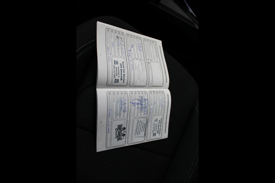 Ford Kuga 1.5 EcoBoost Trend Ultimate | Trekhaak 1800KG | Stoelverwarming | Climate Control | Navigatie | Cruise Control |