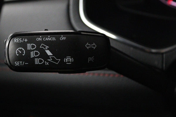Seat Ibiza 1.0 TSI FR Business Intense (PANORAMADAK, DIGITALE COCKPIT, LED, NAVI, CAMERA, CARPLAY, 1e EIGENAAR, GOED ONDERHOUDEN)