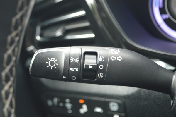 Kia Niro 1.6 GDi Hybrid DynamicPlusLine | Stoel- en stuurverwarming |Navigatie | Trekhaak