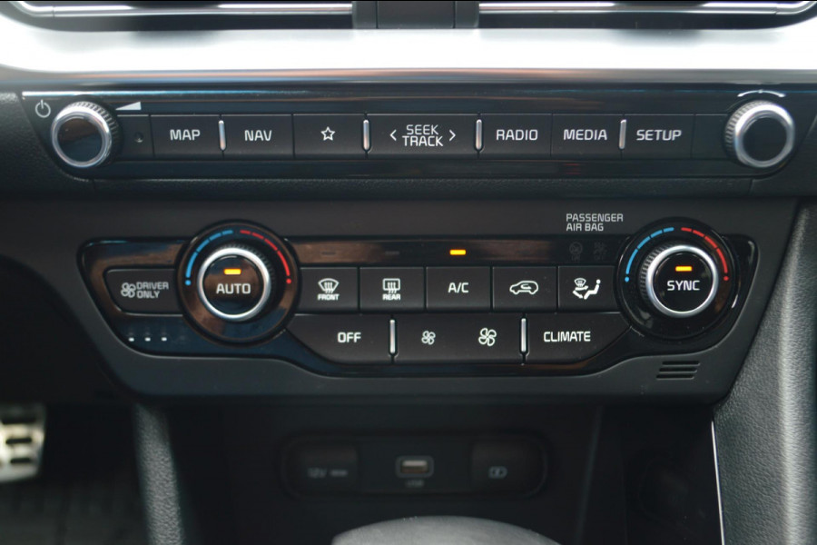 Kia Niro 1.6 GDi Hybrid DynamicPlusLine | Stoel- en stuurverwarming |Navigatie | Trekhaak