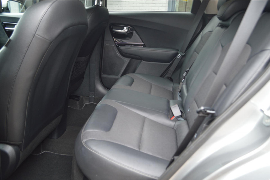 Kia Niro 1.6 GDi Hybrid DynamicPlusLine | Stoel- en stuurverwarming |Navigatie | Trekhaak