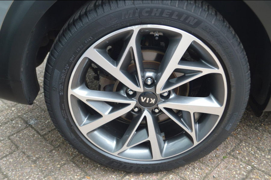 Kia Niro 1.6 GDi Hybrid DynamicPlusLine | Stoel- en stuurverwarming |Navigatie | Trekhaak