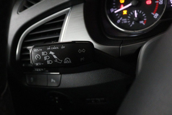 Škoda Fabia Combi 1.2 TSI Drive Automaat (PANORAMADAK, PARKEERSENSOREN, CRUISE CONTROL, CAMERA, CARPLAY, AUTOMAAT)