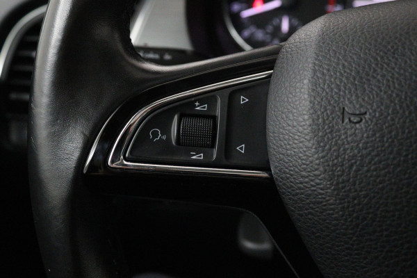 Škoda Fabia Combi 1.2 TSI Drive Automaat (PANORAMADAK, PARKEERSENSOREN, CRUISE CONTROL, CAMERA, CARPLAY, AUTOMAAT)