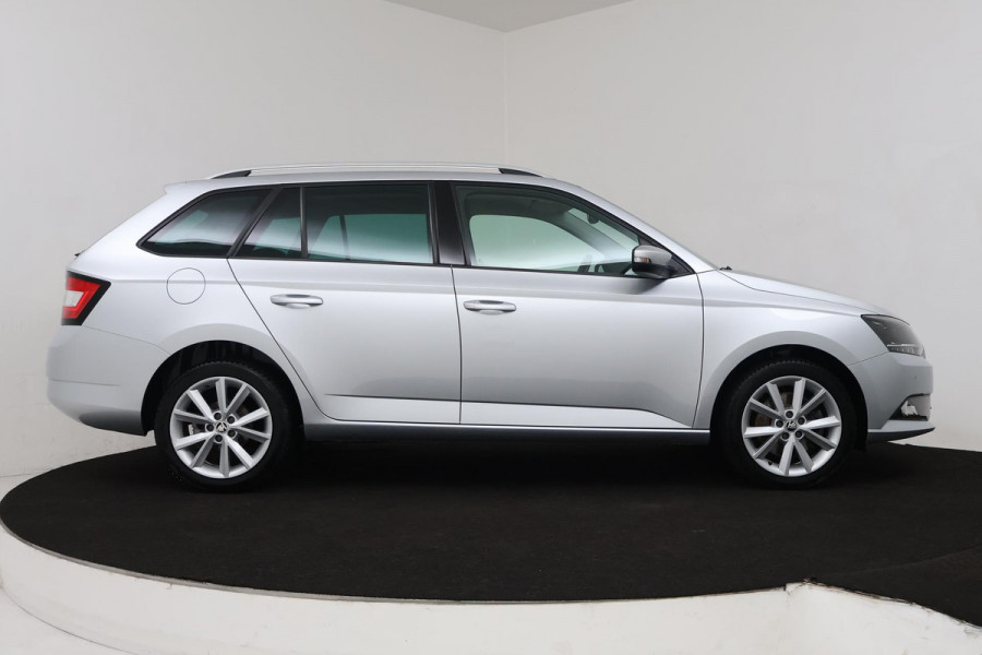 Škoda Fabia Combi 1.2 TSI Drive Automaat (PANORAMADAK, PARKEERSENSOREN, CRUISE CONTROL, CAMERA, CARPLAY, AUTOMAAT)