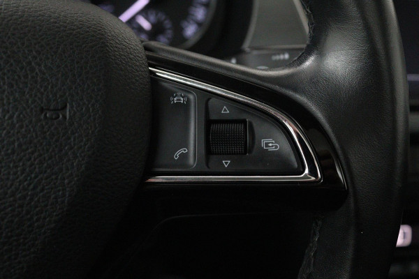 Škoda Fabia Combi 1.2 TSI Drive Automaat (PANORAMADAK, PARKEERSENSOREN, CRUISE CONTROL, CAMERA, CARPLAY, AUTOMAAT)